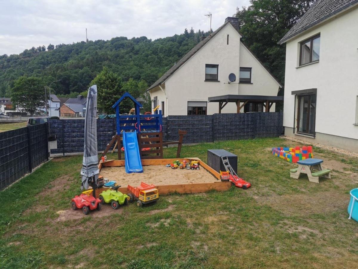 Ferienwohnung Burgblick Reifferscheid Hellenthal Exterior foto